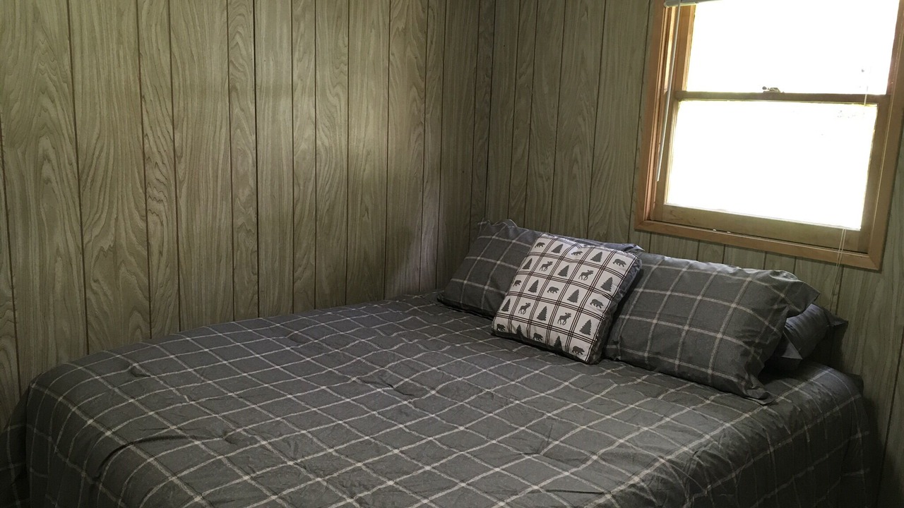 Photo of Bedroom in West Glacier