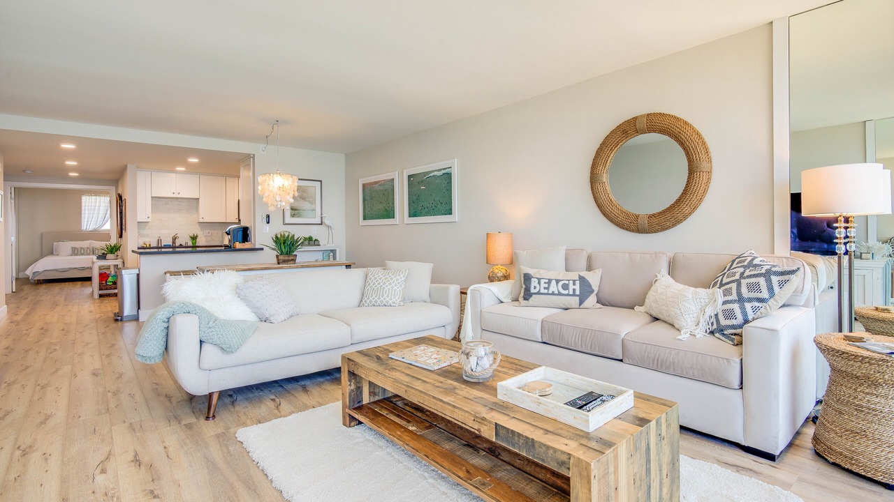 Photo of Livingroom in North Pacific Beach