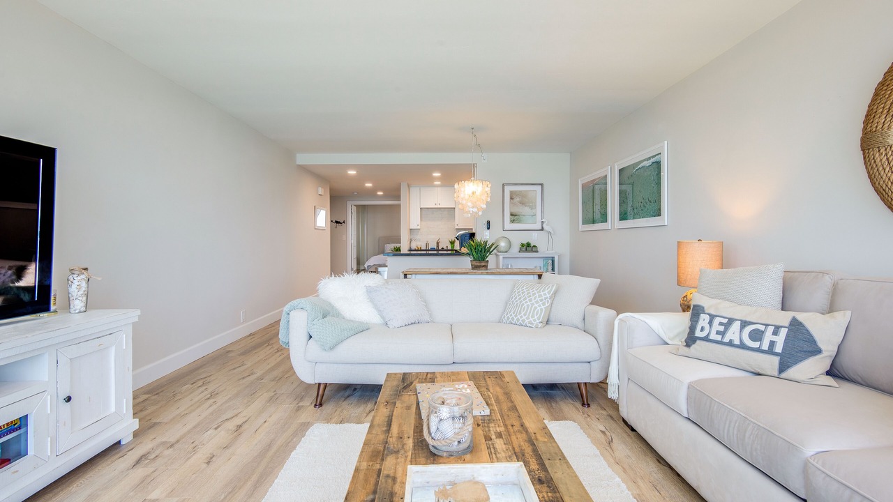 Photo of Livingroom in North Pacific Beach