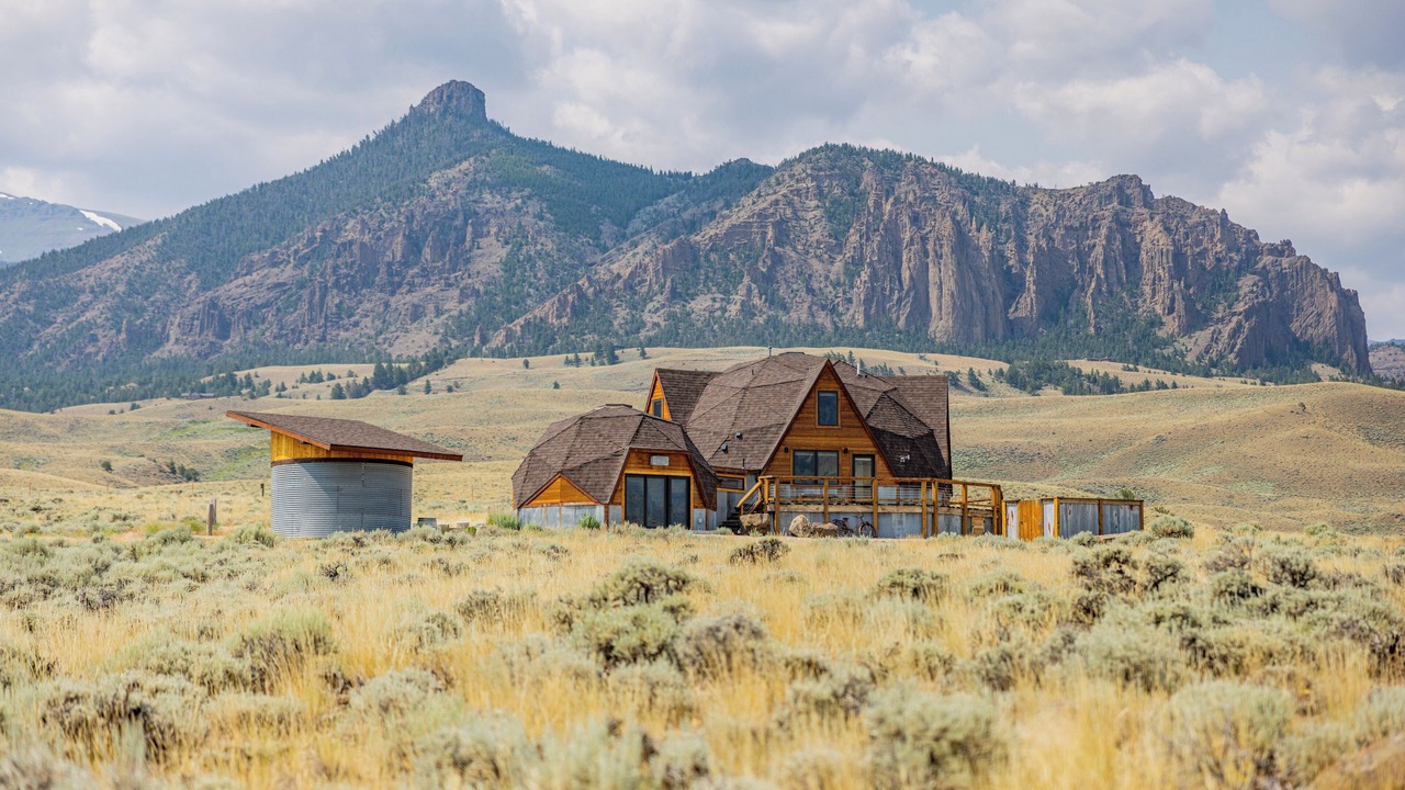 Photo of Outdoor in Wapiti