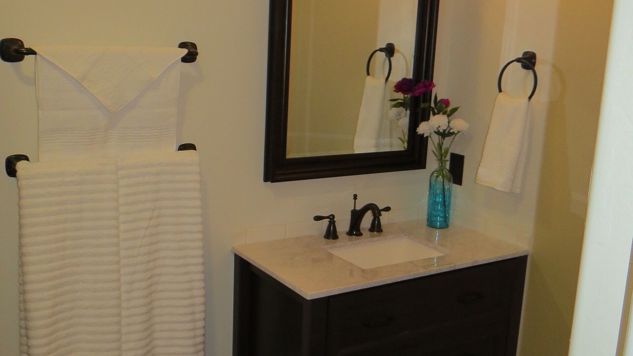 Photo of Bathroom in Gardiner