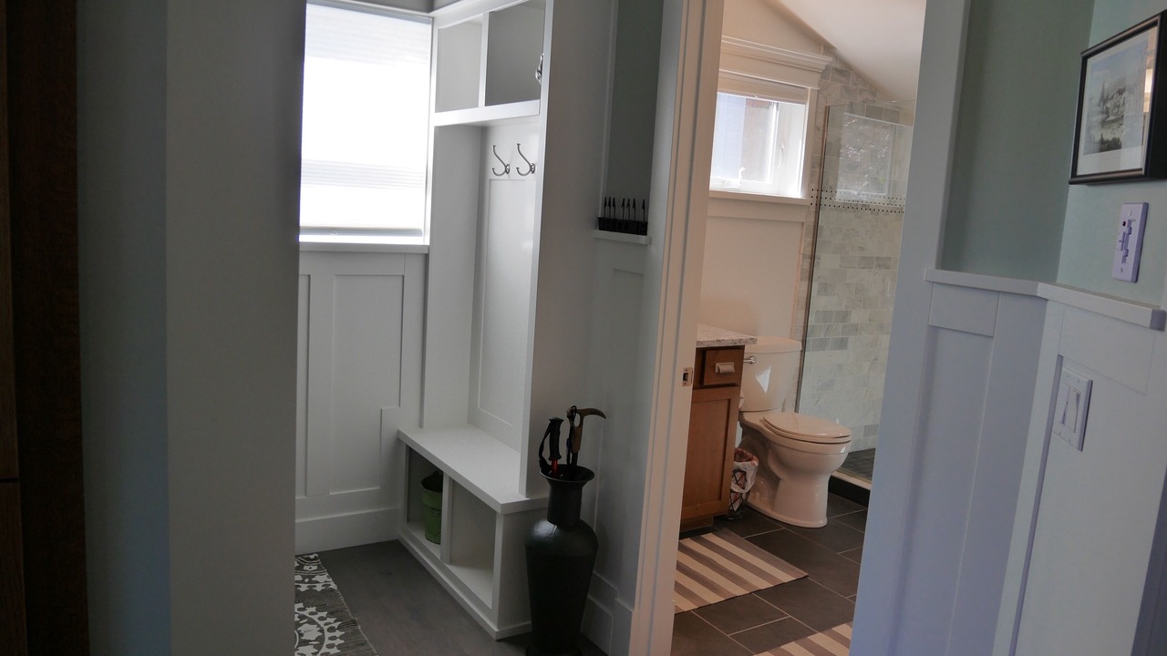 Photo of Bathroom in Garden District