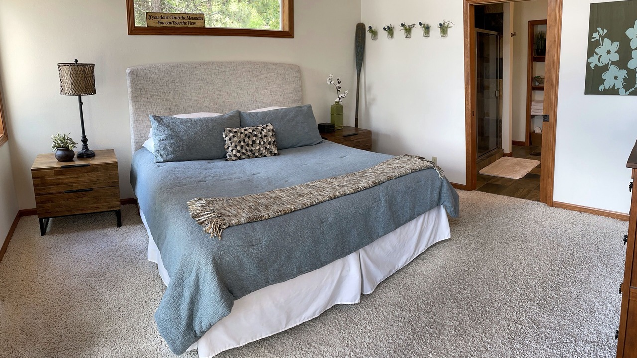 Photo of Bedroom in Hayden Lake