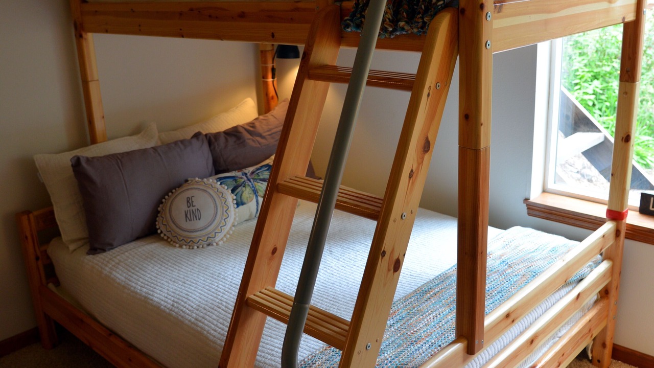 Photo of Bedroom in Hayden Lake