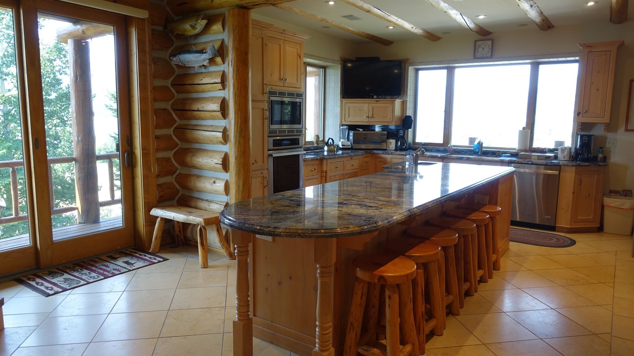 Photo of Kitchen in West Yellowstone