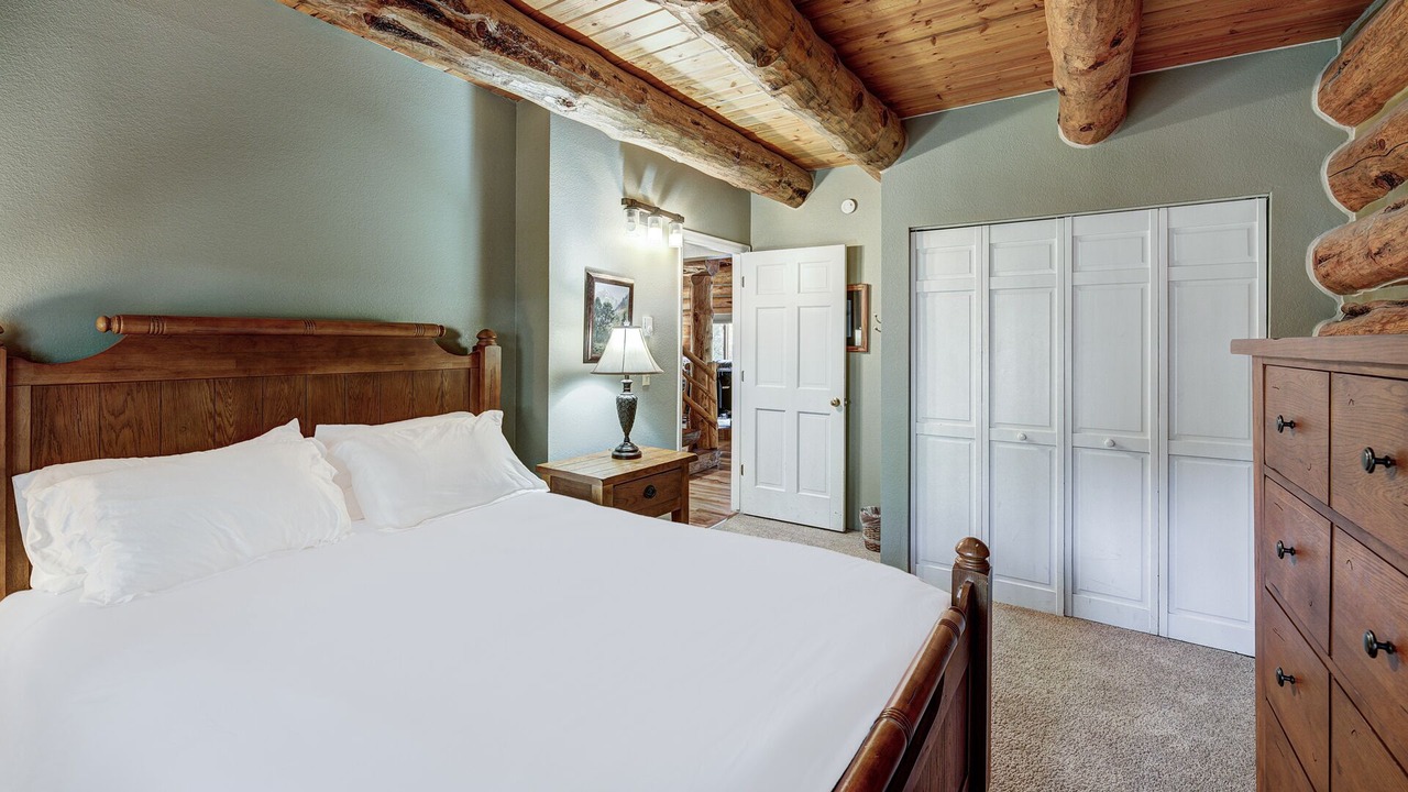 Photo of Bedroom in Blue River