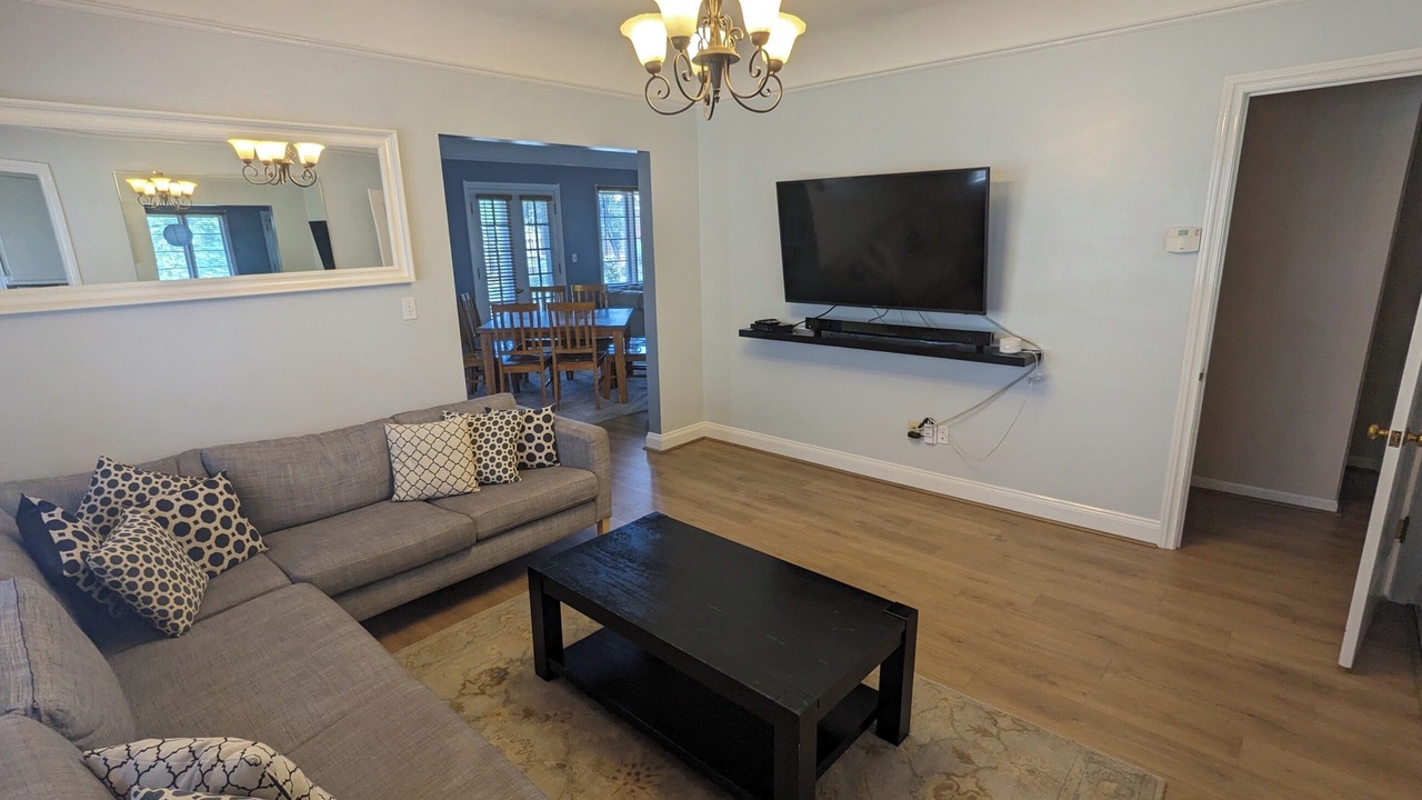Photo of Livingroom in East Central