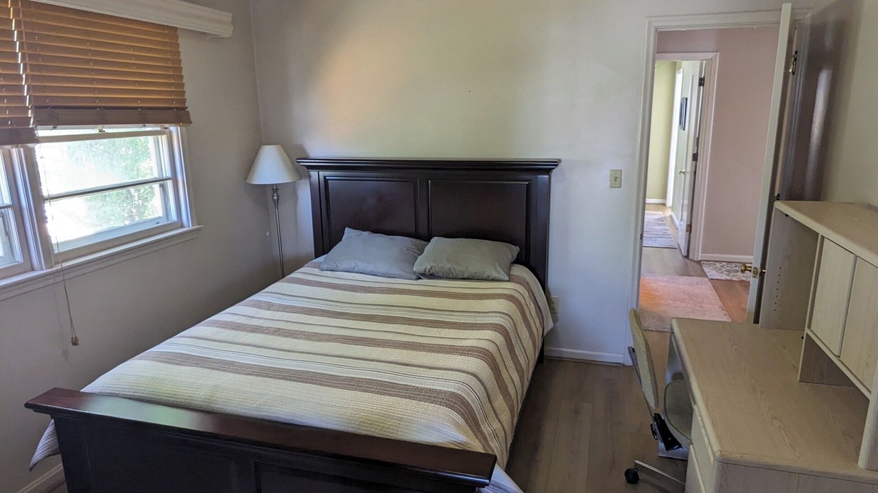 Photo of Bedroom in East Central