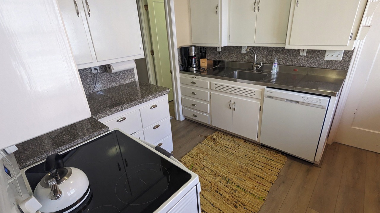 Photo of Kitchen in East Central