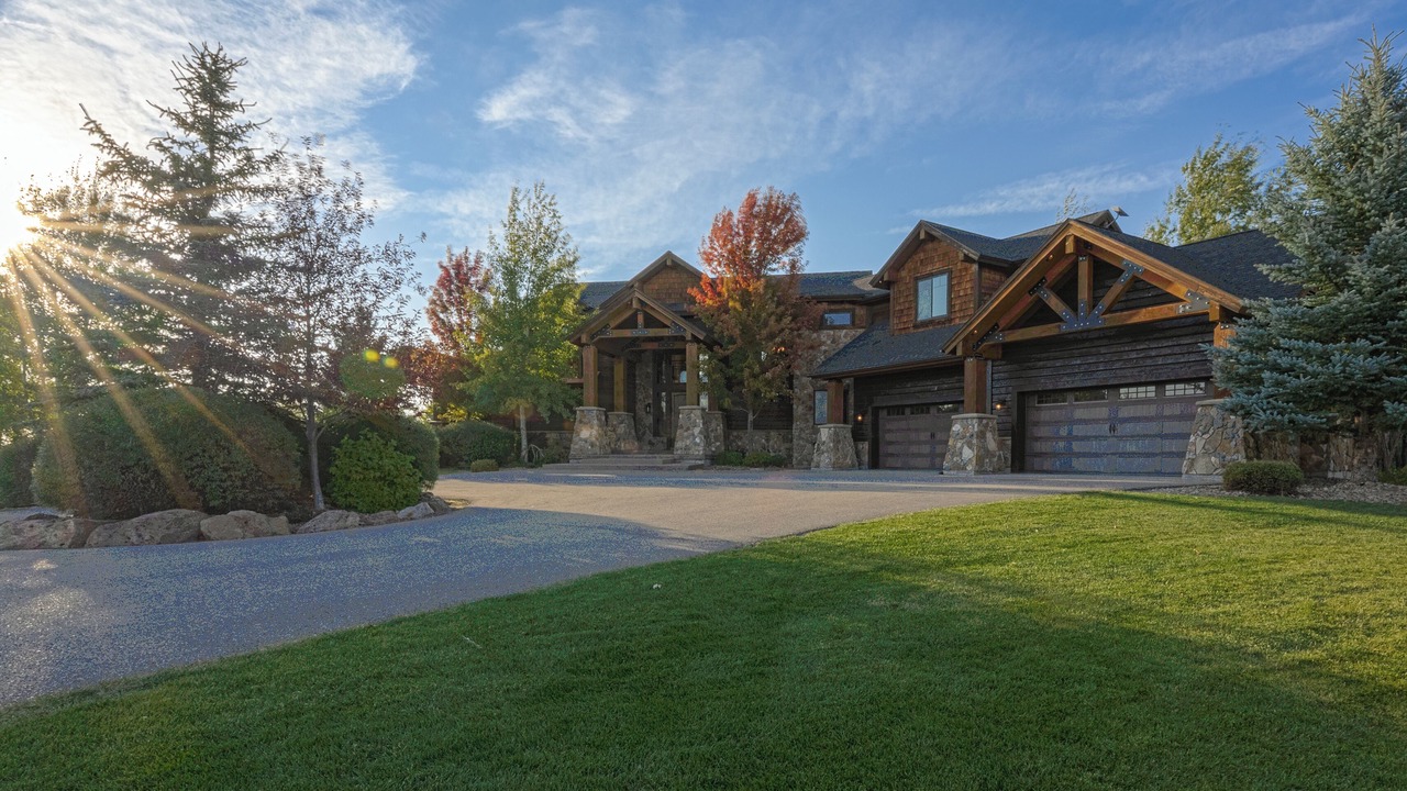 Photo of Outdoor in Ashton