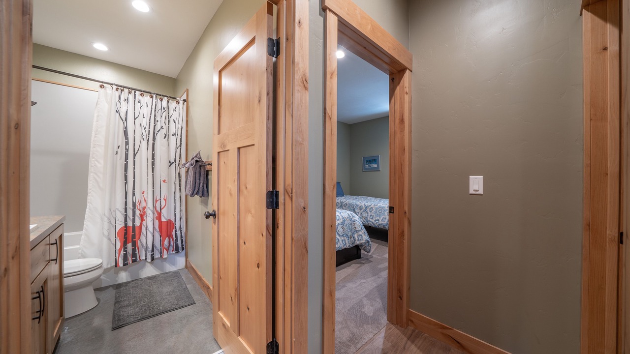 Photo of Bathroom in Lazy Acres