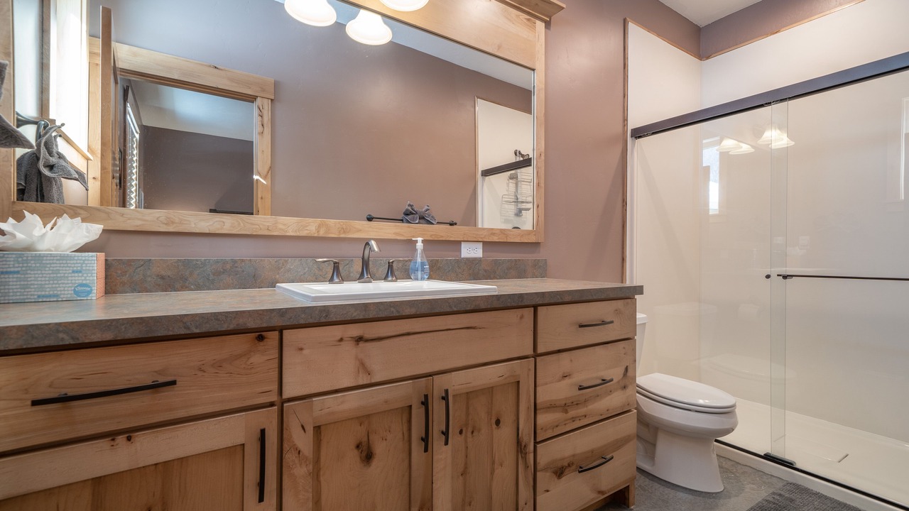 Photo of Bathroom in Lazy Acres