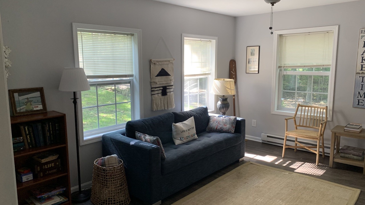 Photo of Livingroom in Kelleys Island