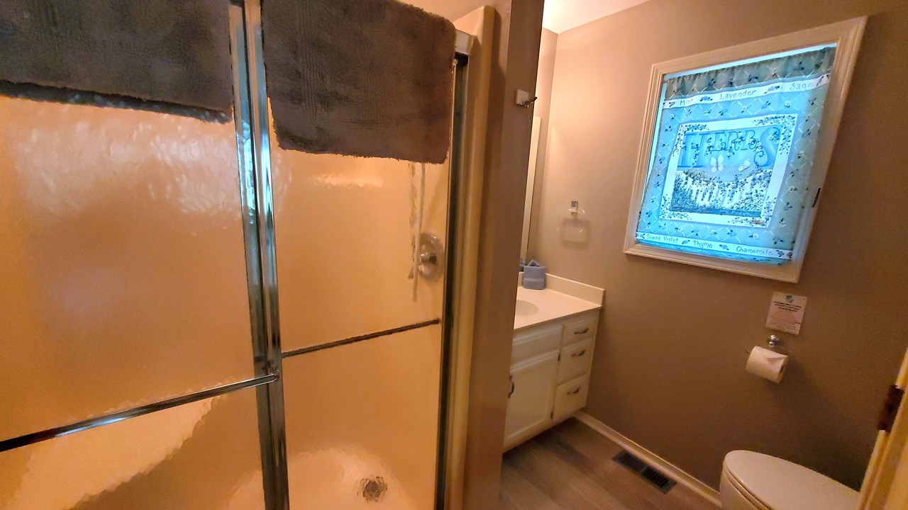 Photo of Bathroom in Lost Bridge Village
