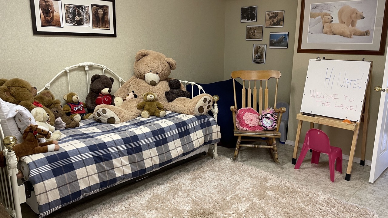 Photo of Bedroom in Hayden Lake