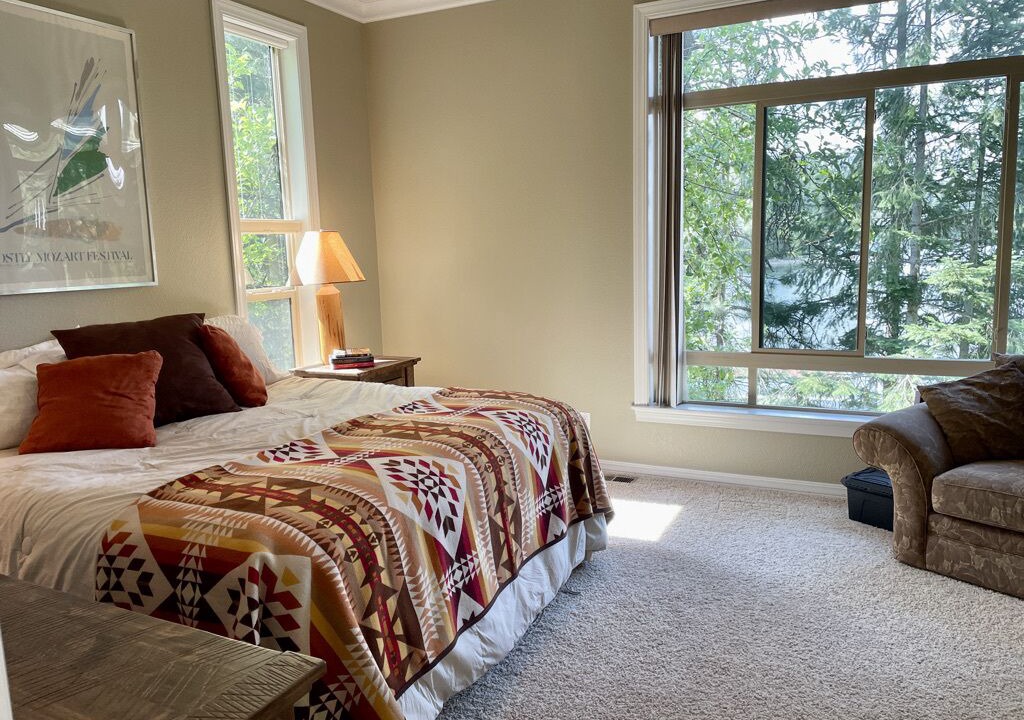 Photo of Bedroom in Hayden Lake