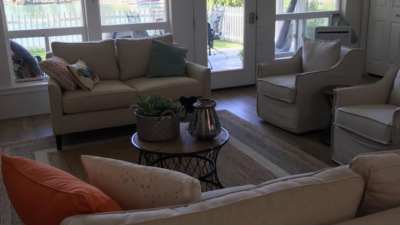 Photo of Livingroom in Lakeside