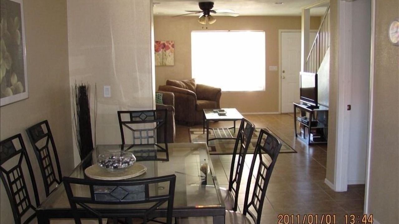 Photo of Bedroom in Alta Mesa Community Association