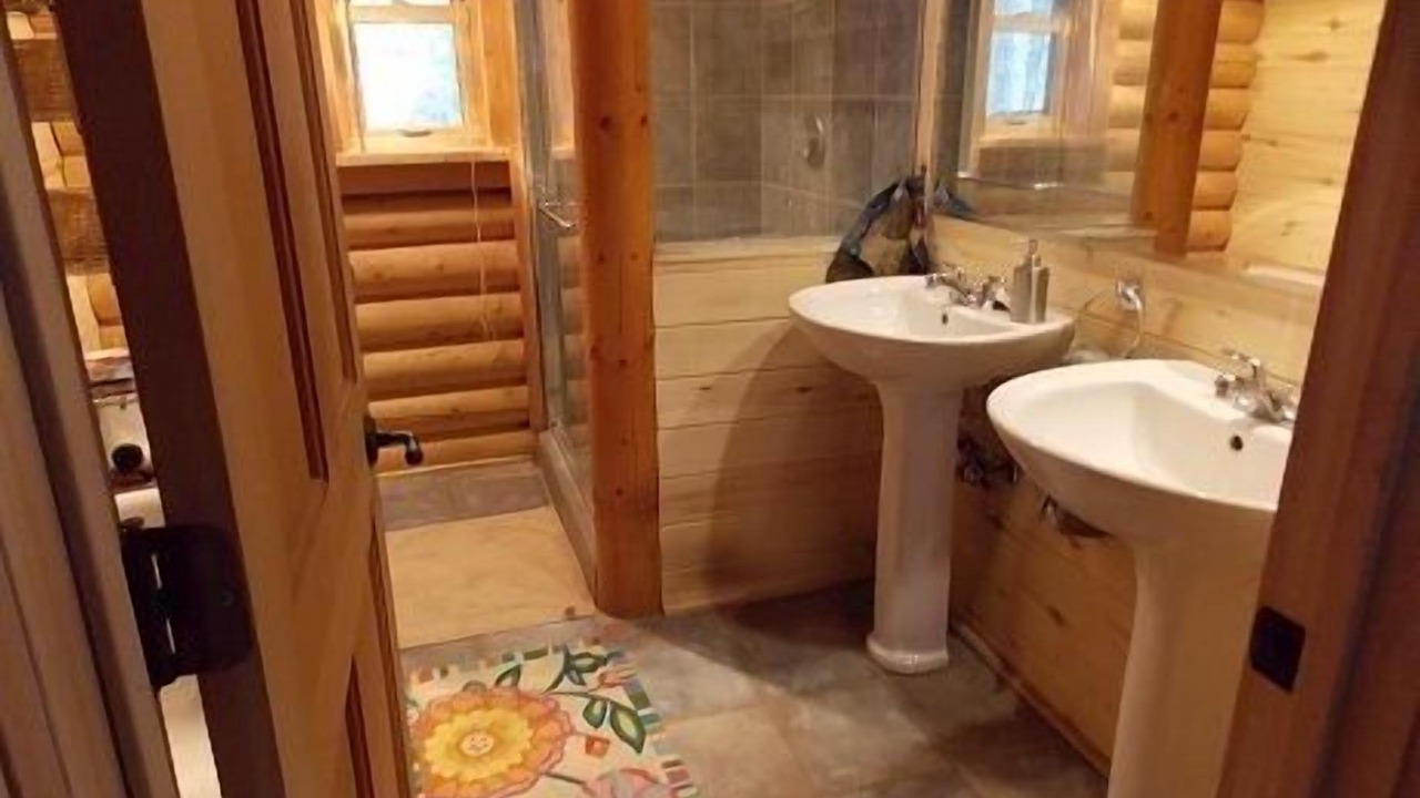 Photo of Bathroom in Alpine