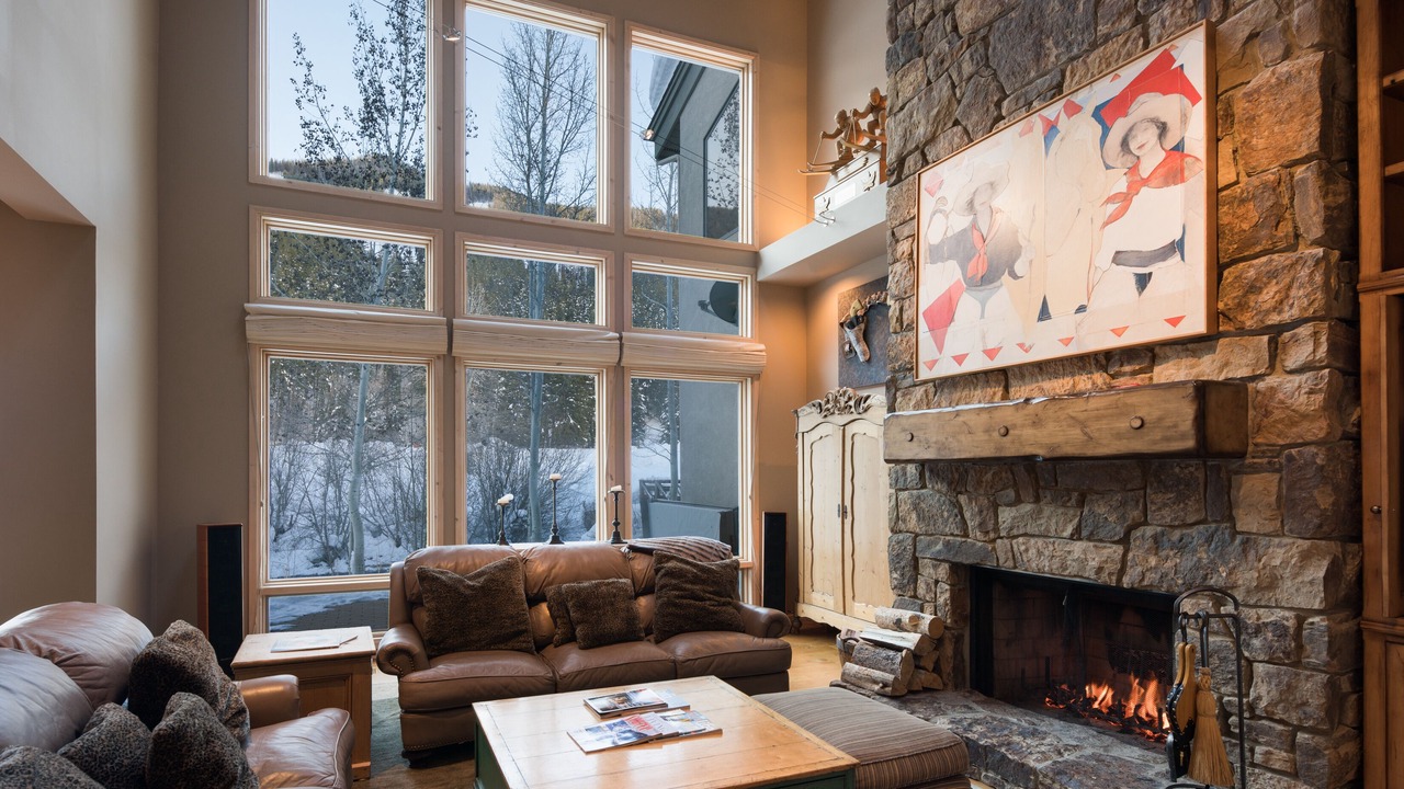 Photo of Livingroom in Warm Springs
