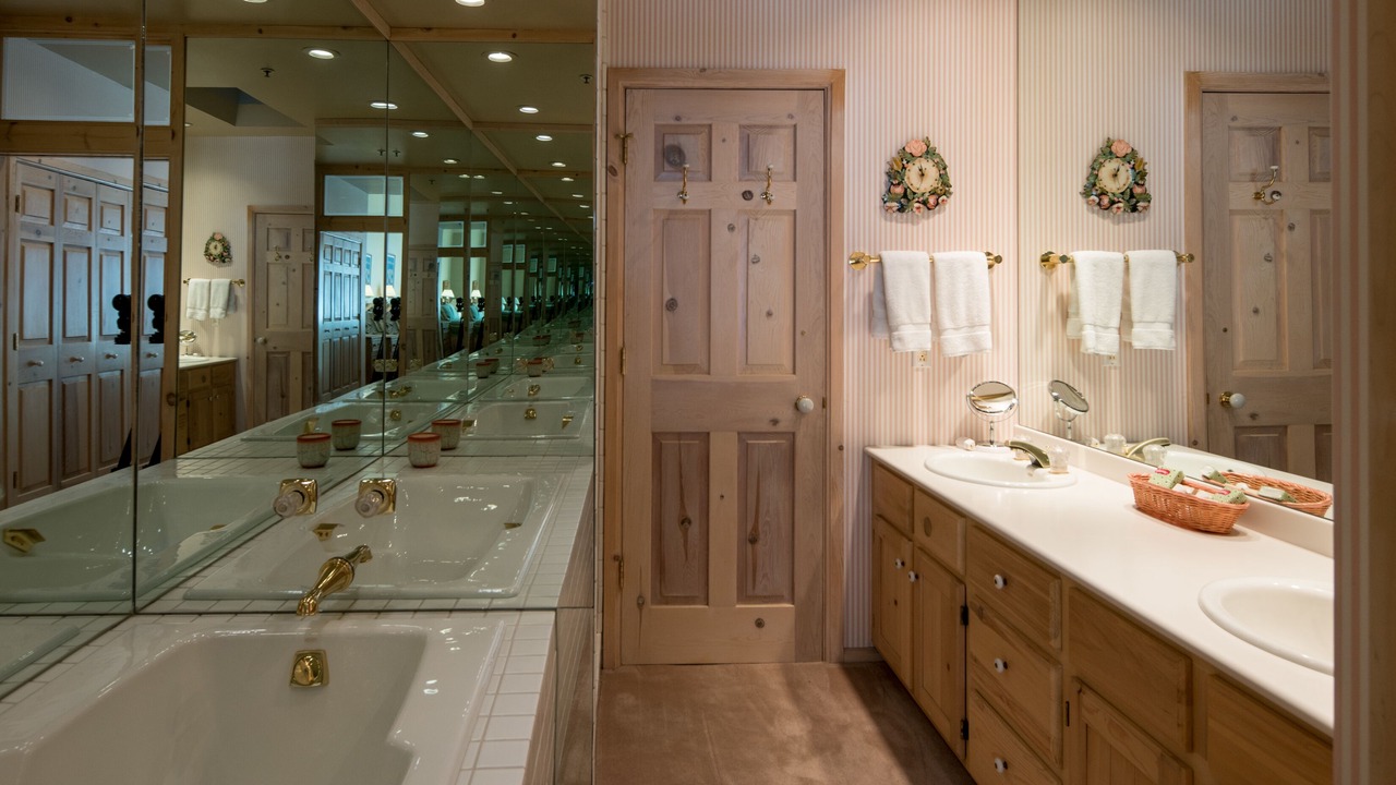Photo of Bathroom in Warm Springs