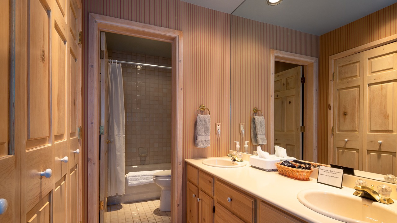 Photo of Bathroom in Warm Springs