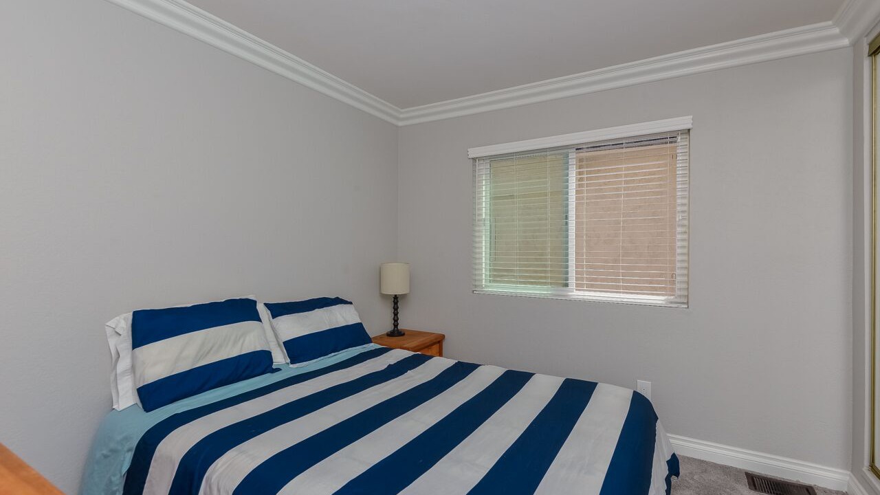 Photo of Bedroom in South Mission Beach