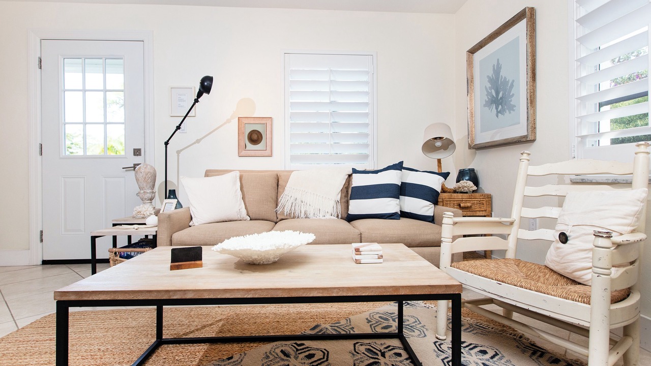Photo of Livingroom in Central Naples