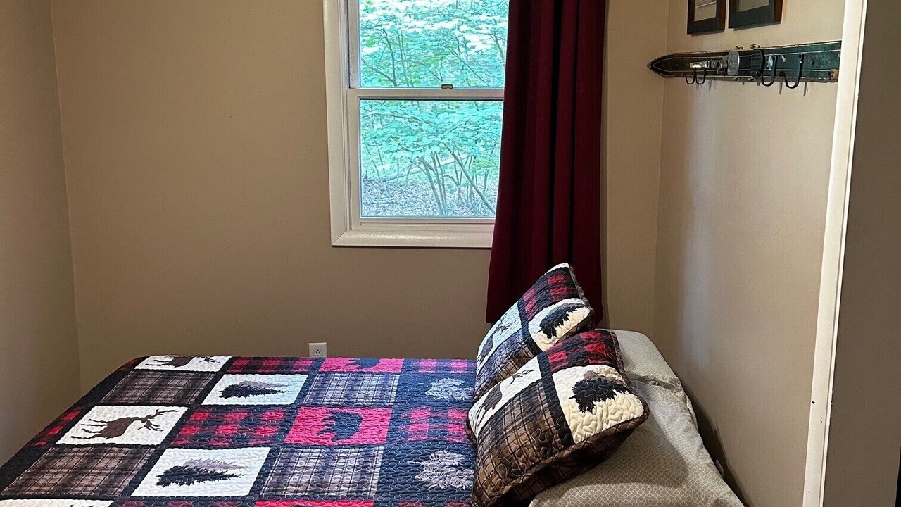 Photo of Bedroom in Jim Thorpe