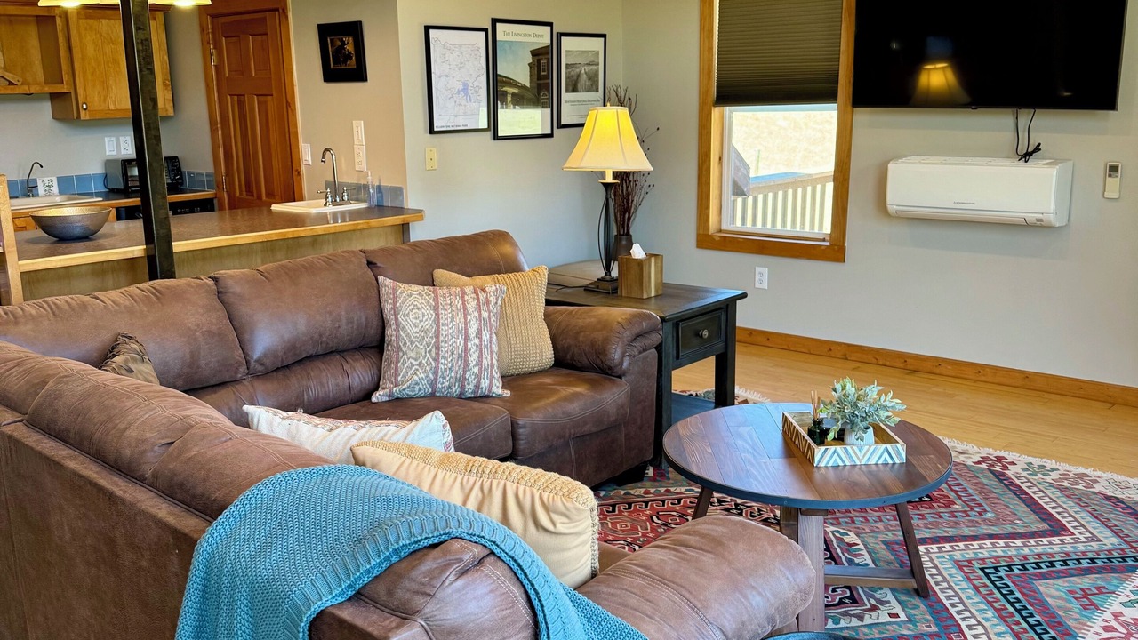 Photo of Livingroom in Emigrant