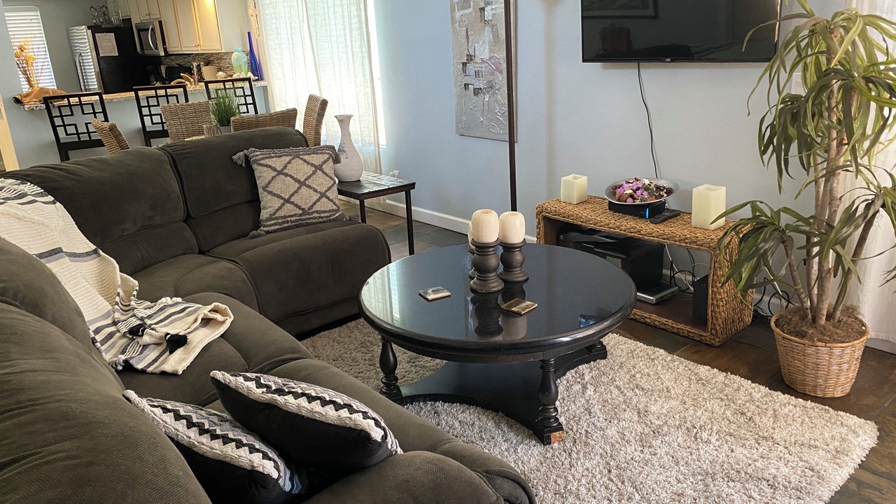 Photo of Livingroom in Quail Hill