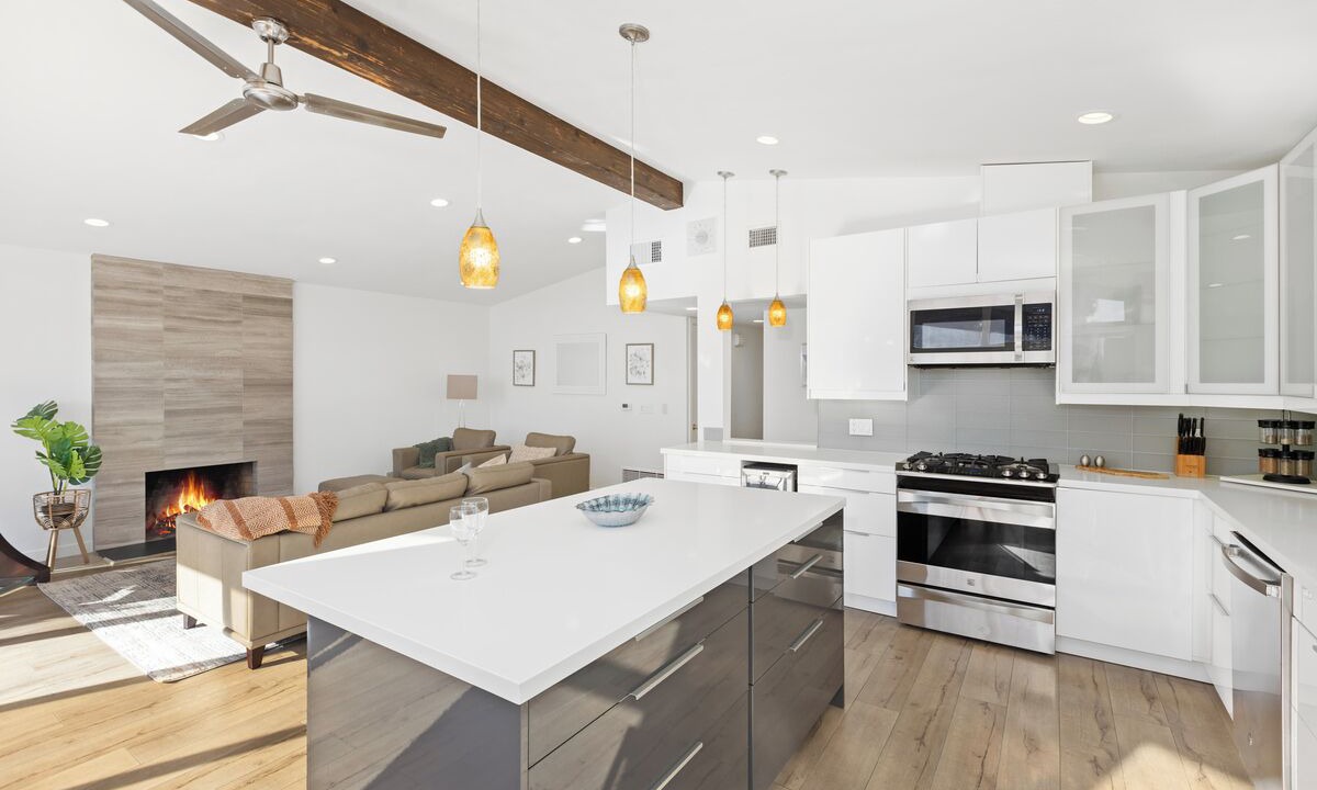 Photo of Kitchen in La Jolla Mesa
