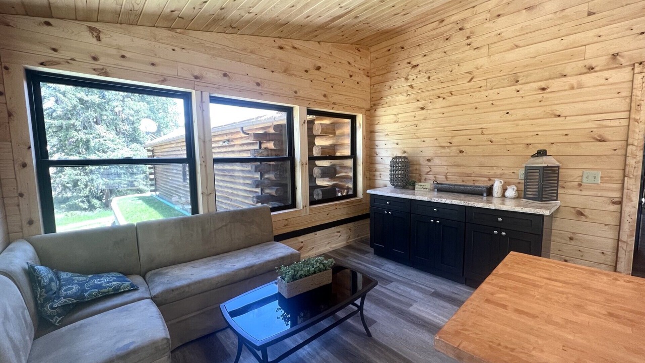 Photo of Livingroom in Lead