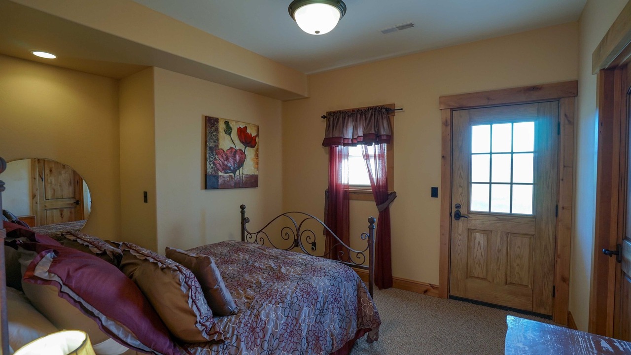 Photo of Bedroom in North Meadow Creek