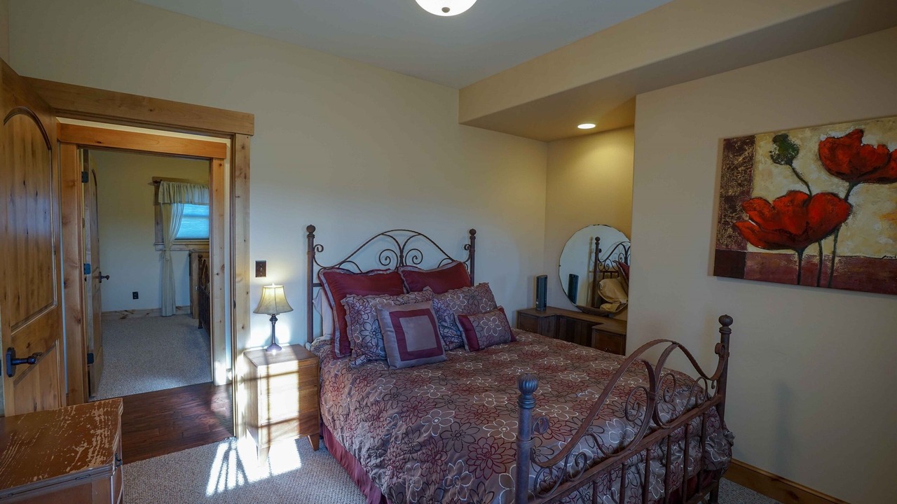 Photo of Bedroom in North Meadow Creek