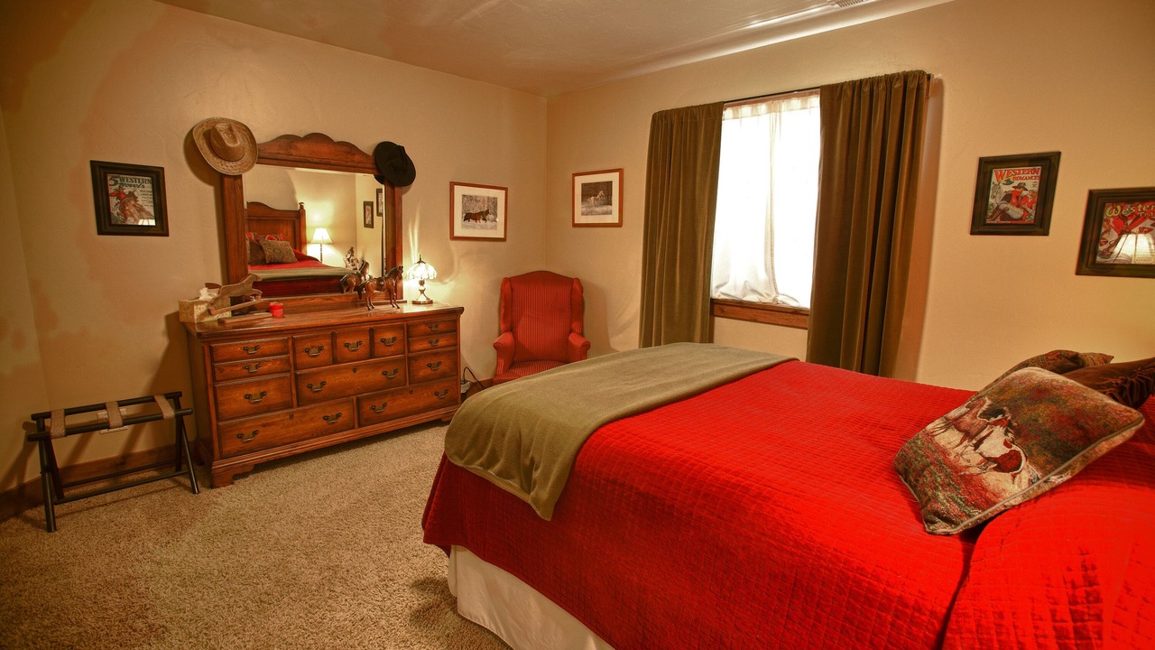 Photo of Bedroom in Victor