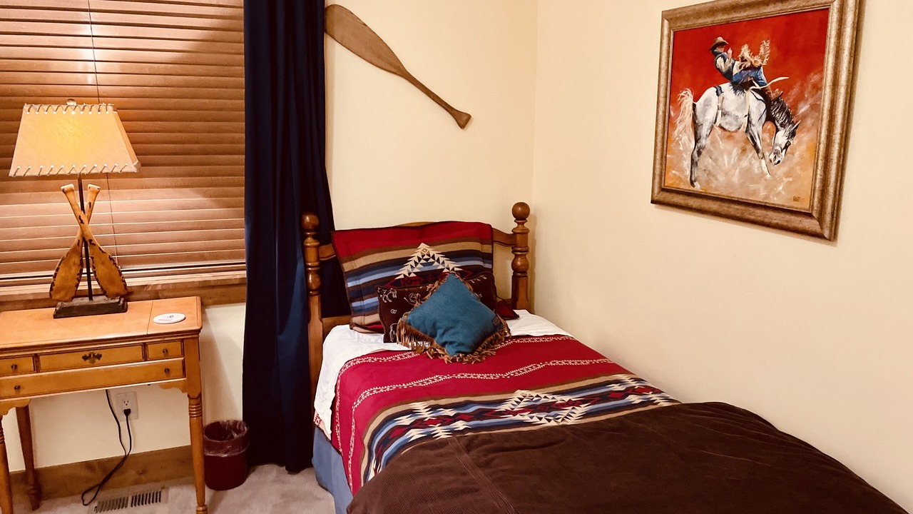 Photo of Bedroom in Victor