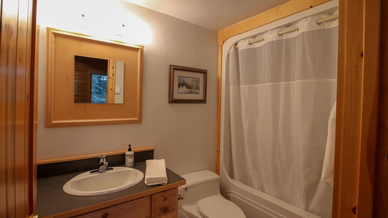 Photo of Bathroom in Rivers Crossing