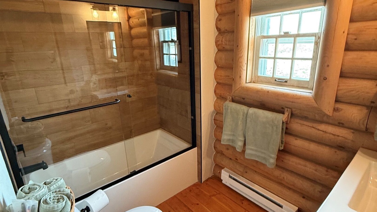 Photo of Bathroom in Shining Mountains