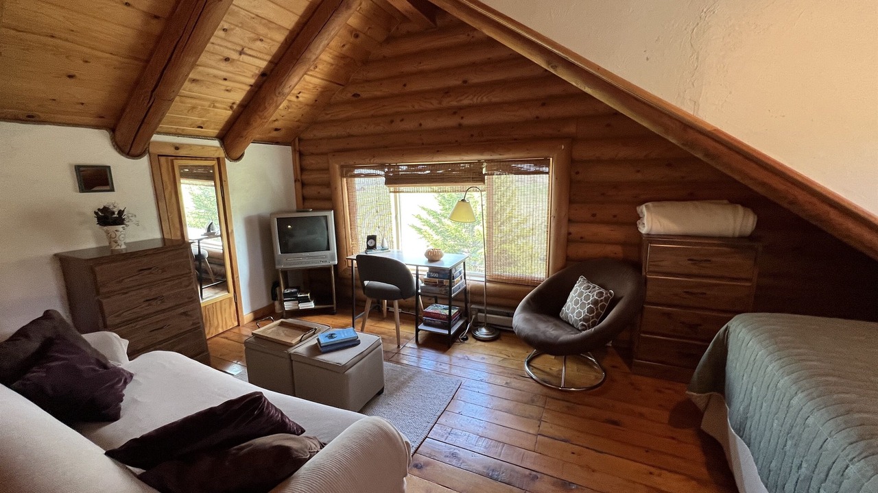 Photo of Livingroom in Shining Mountains