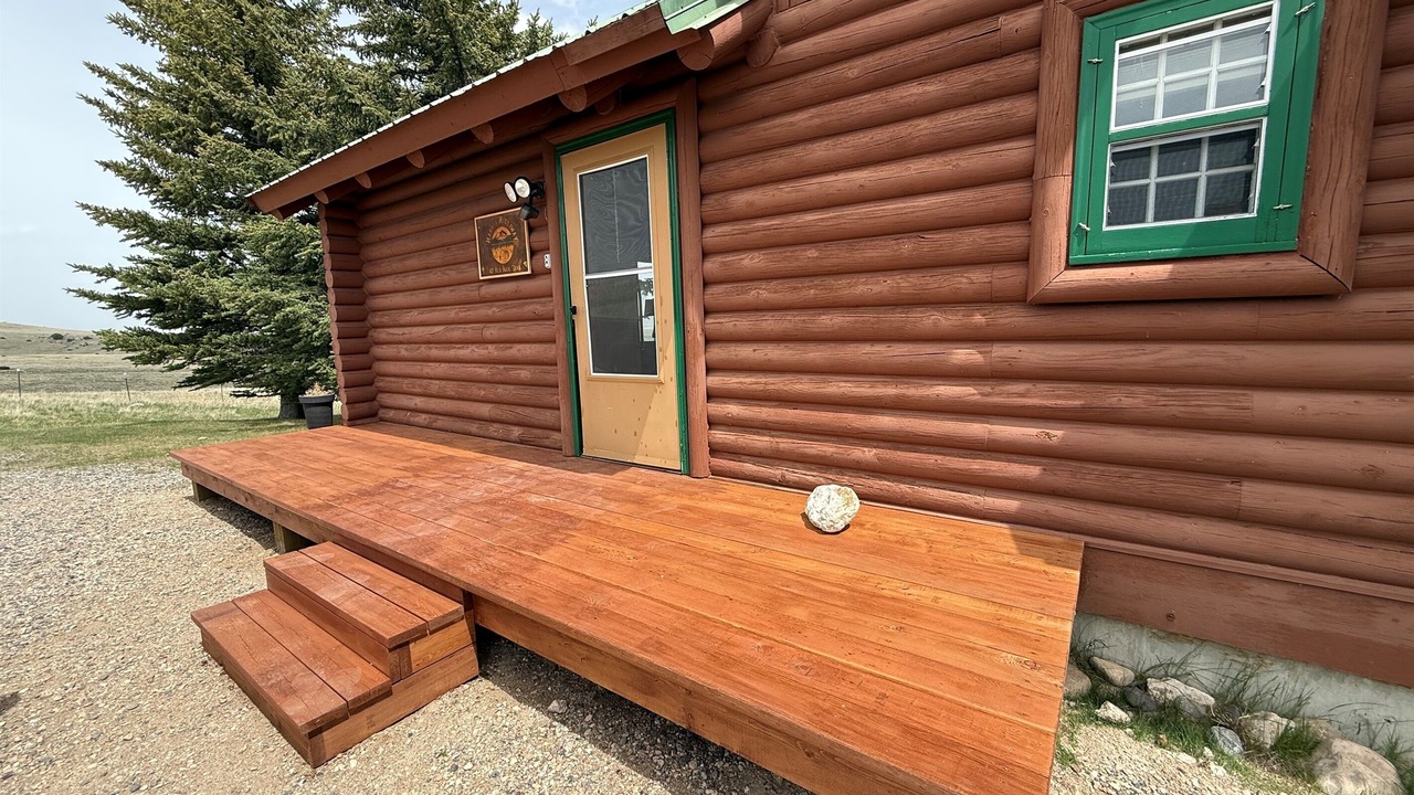 Photo of Patio Balcony in Shining Mountains