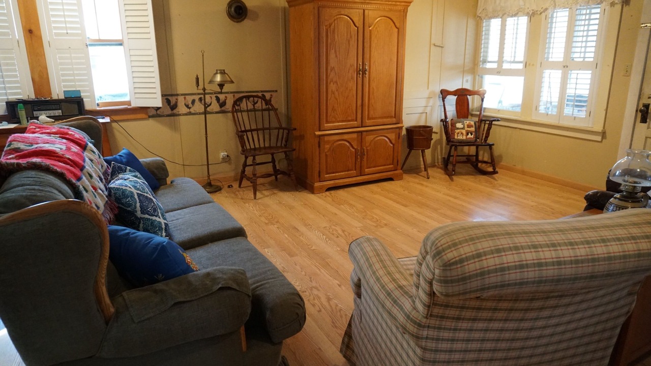 Photo of Livingroom in Hopewell