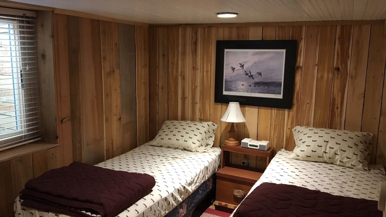 Photo of Bedroom in Mott