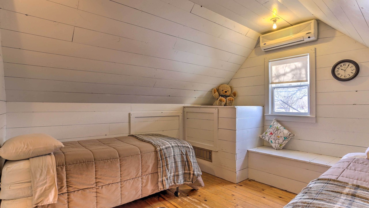 Photo of Bedroom in Medora