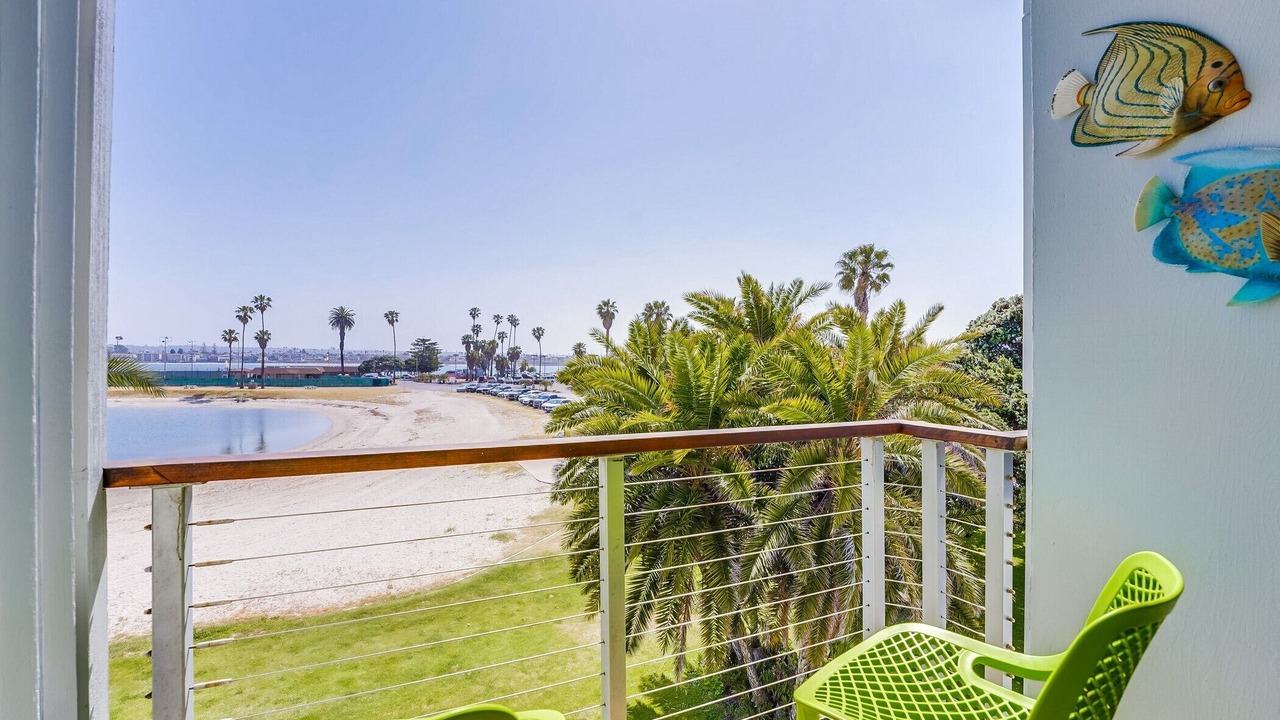 Photo of Patio Balcony in Mission Beach