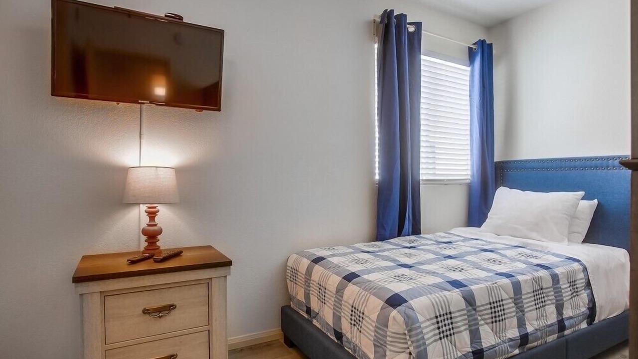 Photo of Bedroom in Central Mission Beach