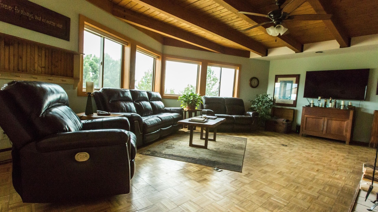 Photo of Livingroom in Emigrant