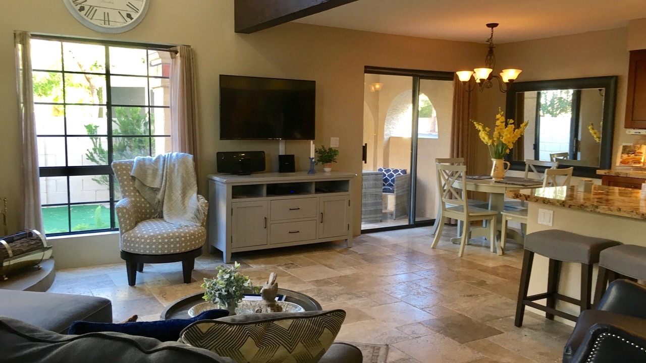 Photo of Livingroom in North Mountain