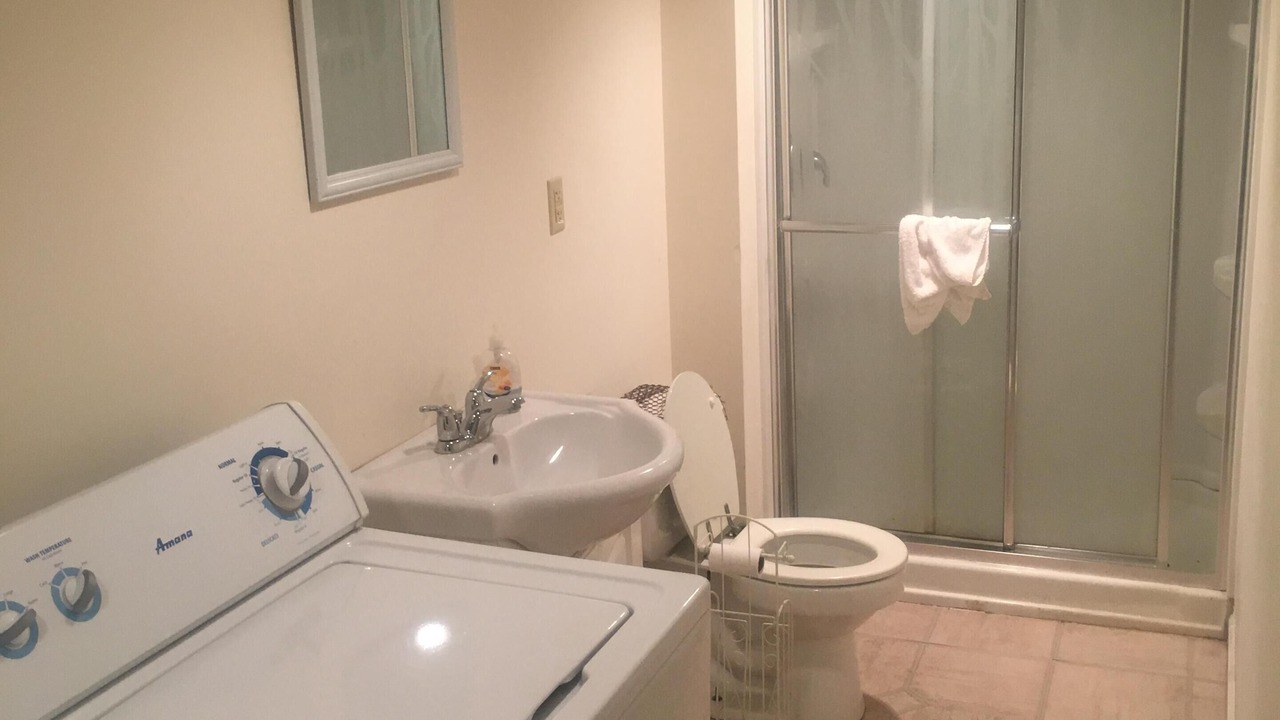 Photo of Bathroom in Oak Harbor