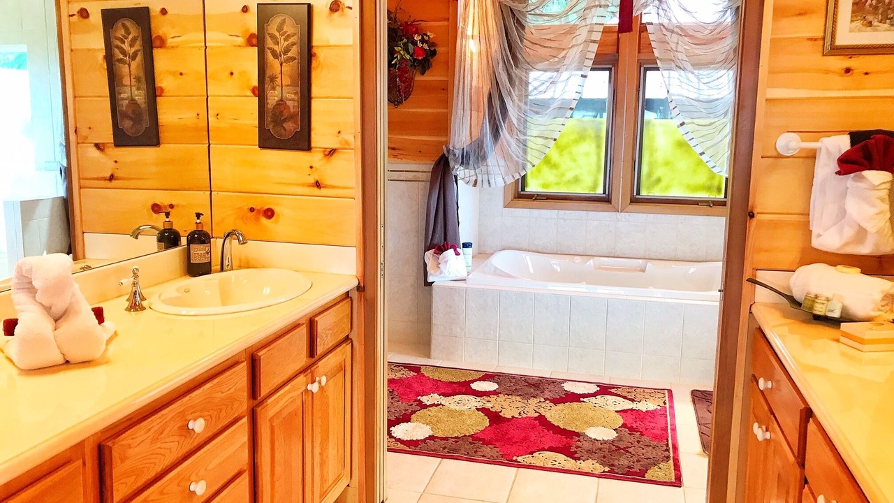 Photo of Bathroom in Wears Valley